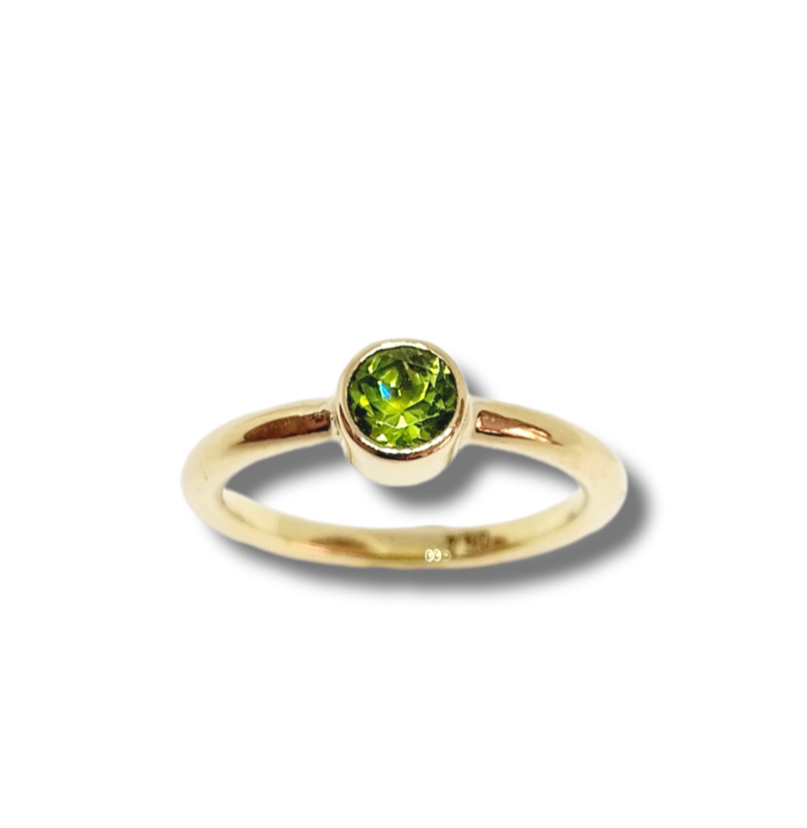 Ring aus 750er Gelbgold mit Peridot
