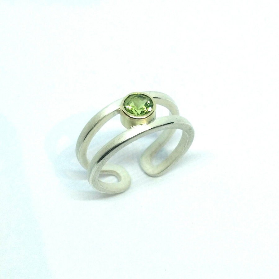 Silberring mit Peridot